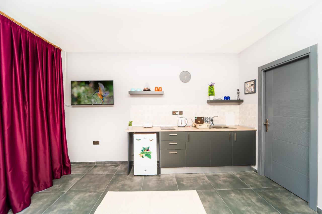 Chardonnay Guest Studio Rooms With Great View For Nature Lovers Kyrenia  Luaran gambar